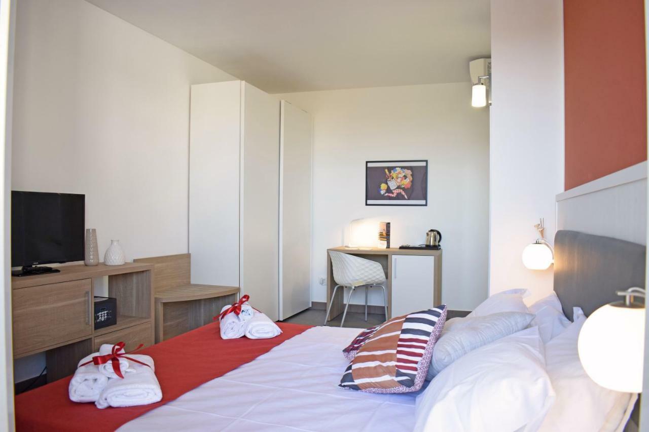 Travini Hotel Residence Марсала Екстериор снимка